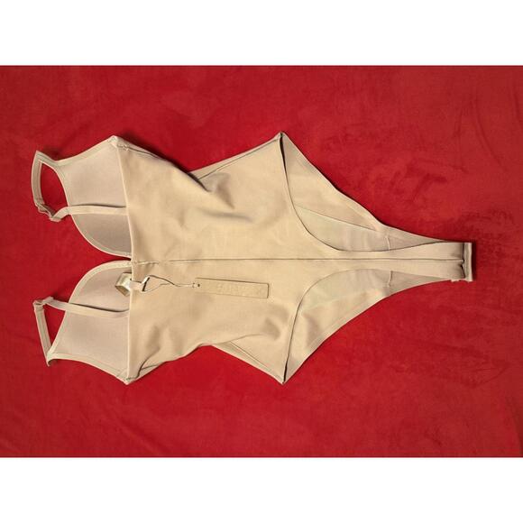 Skims Ultimate Push Up Thong Bodysuit Color Clay Size XS - Picture 5 of 6